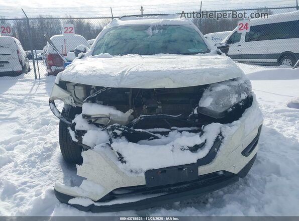 5N1AT2MV0JC751639 2018 NISSAN ROGUE White Vista del cuadro de instrumentos