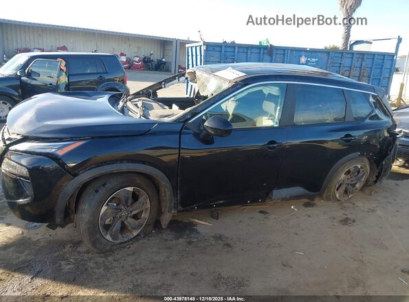 5N1BT3BA6TC677754 2026 NISSAN ROGUE Черный Вид задней части салона