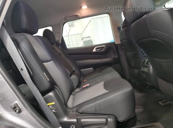 5N1DR2MM9JC619840 2018 NISSAN PATHFINDER Серый Вид задней части салона