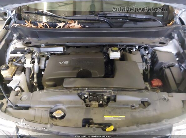 5N1DR2MNXKC596773 2019 NISSAN PATHFINDER Silver Rear view