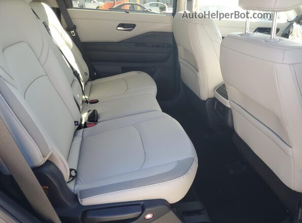 5N1DR3CA6SC284468 2025 NISSAN PATHFINDER Серый Вид задней части салона