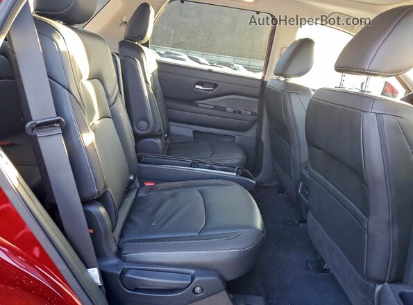 5N1DR3CDXSC212084 2025 NISSAN PATHFINDER Red Вид задньої частини салону