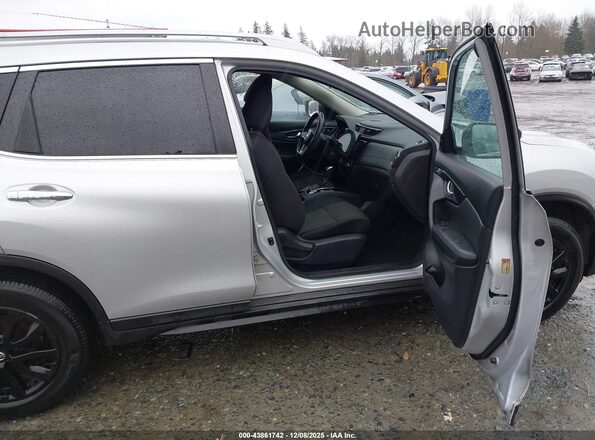 5N1ET2MV3HC798126 2017 NISSAN ROGUE HYBRID Серый Вид салона спереди