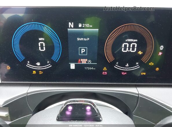 5NMP3DGL8RH040269 2024 HYUNDAI SANTA FE Silver Widok tylnych siedzeń