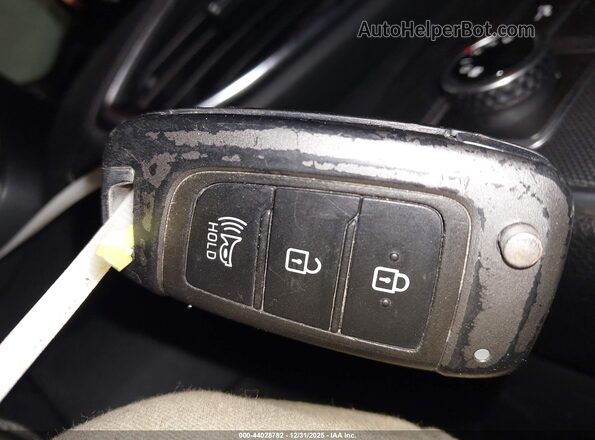 5NMS14AJ2NH402856 2022 HYUNDAI SANTA FE Серебряный Вид панели приборов