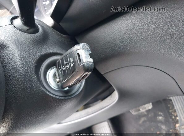 5NMS2CAD9KH115379 2019 HYUNDAI SANTA FE White Widok deski rozdzielczej