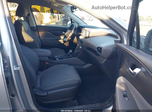 5NMS33AD6LH232741 2020 HYUNDAI SANTA FE Серебряный Вид салона спереди