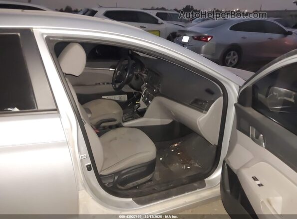 5NPD84LF3KH460647 2019 HYUNDAI ELANTRA Silver Vista interior delantera