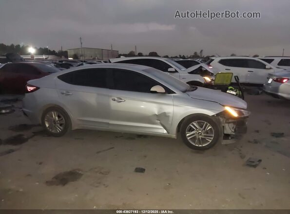 5NPD84LF3KH460647 2019 HYUNDAI ELANTRA Silver Vista interior trasera