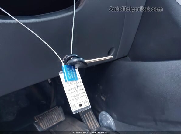 5NPDH4AE4GH660180 2016 HYUNDAI ELANTRA Белый Вид панели приборов
