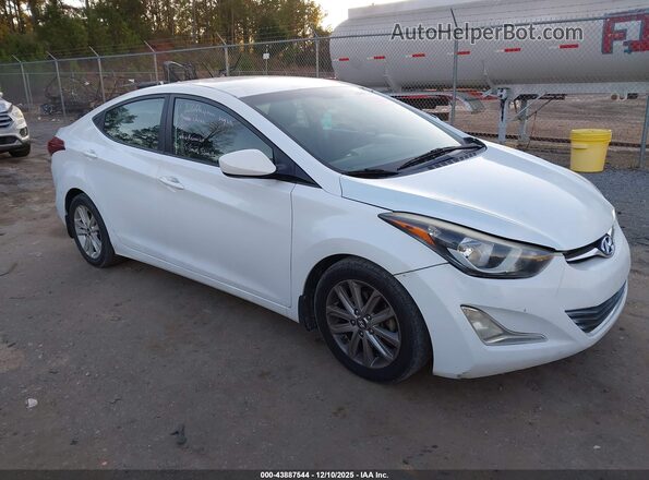 5NPDH4AE4GH660180 2016 HYUNDAI ELANTRA Белый Передняя правая четверть