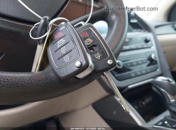 5NPE24AF2GH329189 2016 HYUNDAI SONATA Белый Вид панели приборов