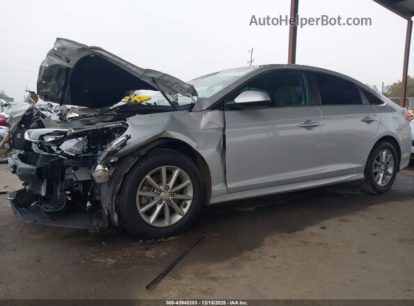 5NPE24AF5JH681321 2018 HYUNDAI SONATA Серебряный Передняя левая четверть