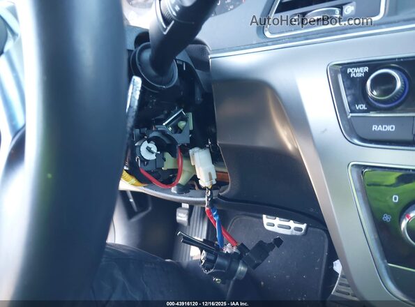 5NPE34AB0HH577596 2017 HYUNDAI SONATA Белый Вид спереди