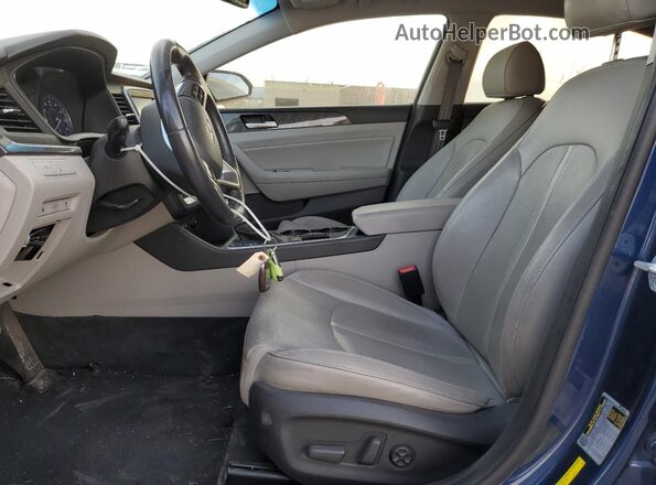 5NPE34AF0JH636509 2018 HYUNDAI SONATA Синий Вид салона спереди