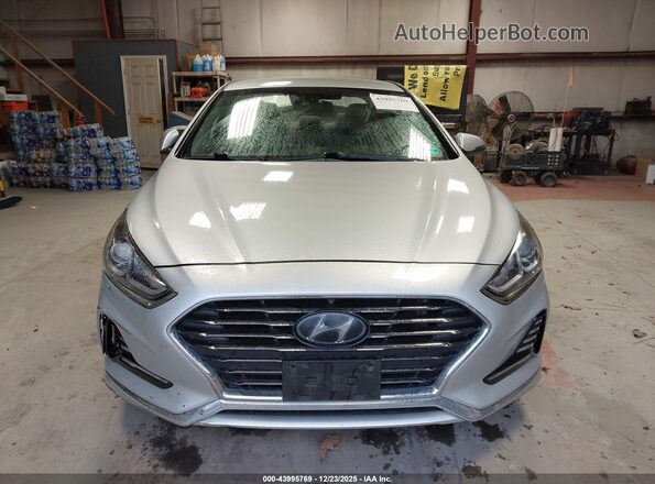 5NPE34AF7JH670088 2018 HYUNDAI SONATA Silver Widok zestawu wskaźników