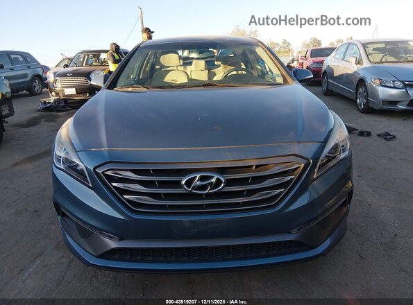 5NPE34AF8HH550620 2017 HYUNDAI SONATA Синий Вид панели приборов