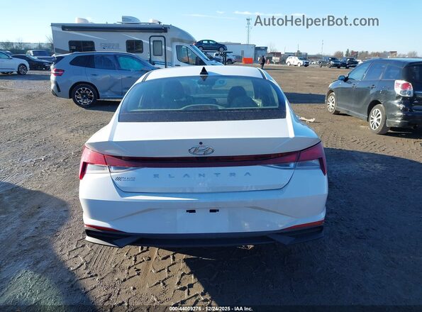 5NPLM4AG2NH053748 2022 HYUNDAI ELANTRA Белый 