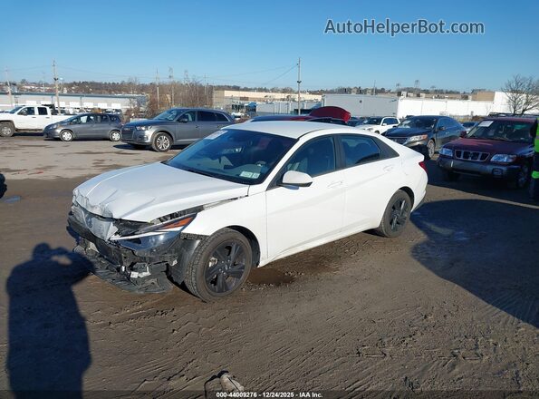 5NPLM4AG2NH053748 2022 HYUNDAI ELANTRA Белый Передняя левая четверть