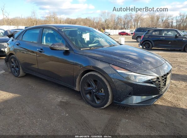 5NPLM4AG8NH071493 2022 HYUNDAI ELANTRA Черный Передняя правая четверть