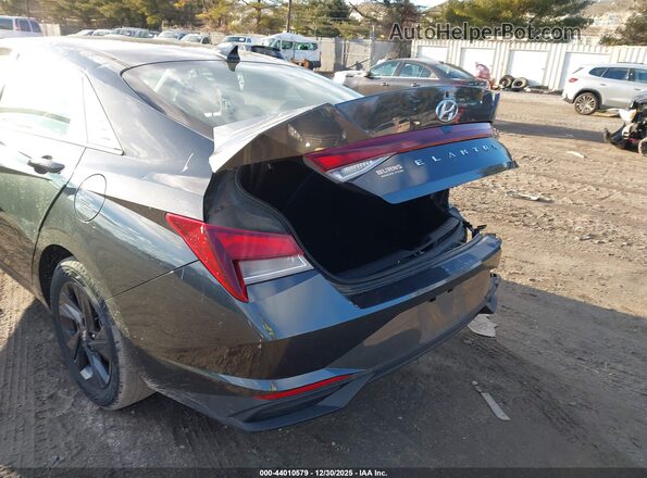5NPLM4AG8NH071493 2022 HYUNDAI ELANTRA Черный 