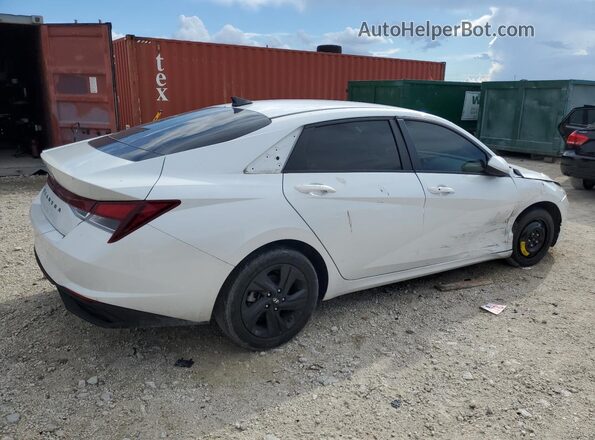 5NPLM4AG9MH004416 2021 HYUNDAI ELANTRA White Tył prawy