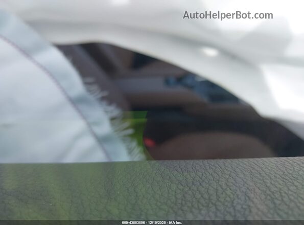 5TDAAAB5XSS072663 2025 TOYOTA GRAND HIGHLANDER Серый Вид салона спереди
