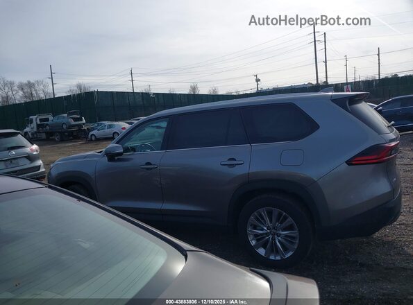 5TDAAAB5XSS072663 2025 TOYOTA GRAND HIGHLANDER Серый Панорамный вид салона 360°