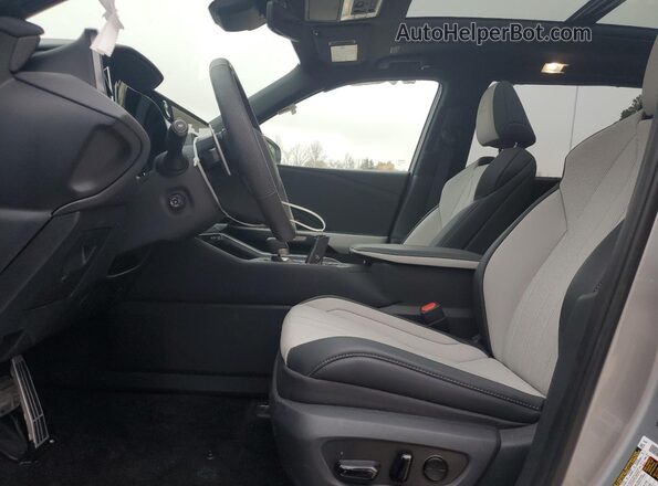 5TDAAAB61TS051341 2026 LEXUS TX Серебряный Вид салона спереди