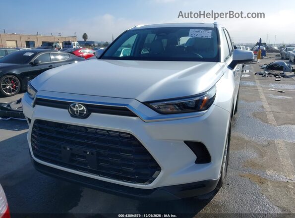 5TDACAB53TS074590 2026 TOYOTA LE Белый Вид задней части салона