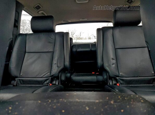 5TDBY5G10JS158737 2018 TOYOTA SEQUOIA Белый Вид задних сидений