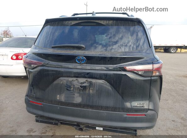5TDCSKFC6PS107274 2023 TOYOTA SIENNA Black 