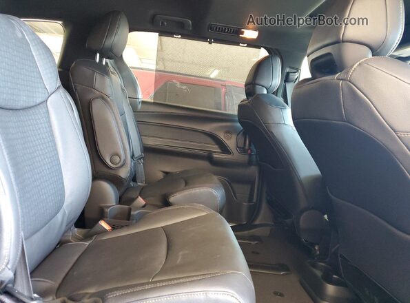 5TDCSKFC7SS217405 2025 TOYOTA SIENNA Gray Widok wnętrza z tyłu