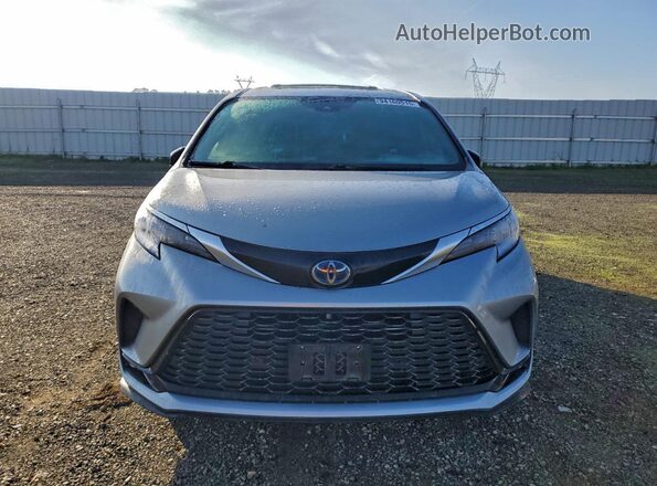 5TDDSKFC2MS025722 2021 TOYOTA SIENNA Серебряный Вид спереди