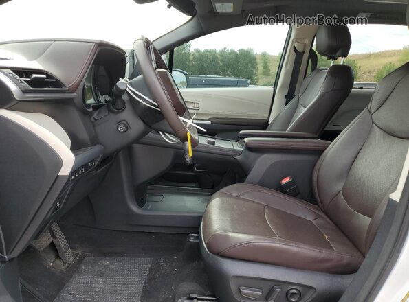5TDESKFC6PS084443 2023 TOYOTA LIMITED White Vista interior delantera