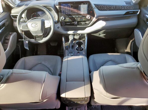 5TDFZRBH8LS050637 2020 TOYOTA HIGHLANDER Silver Առջևի վահանակի տեսք