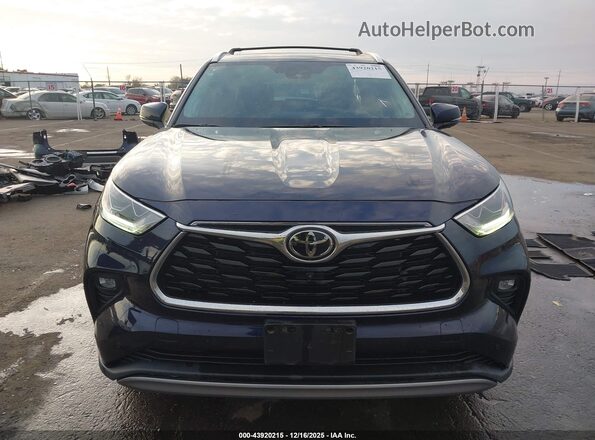 5TDFZRBH8NS228727 2022 TOYOTA HIGHLANDER Dark Blue Вид задней части салона