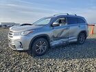 2018 Toyota Highlander Hybrid Silver vin: 5TDJGRFH5JS038291