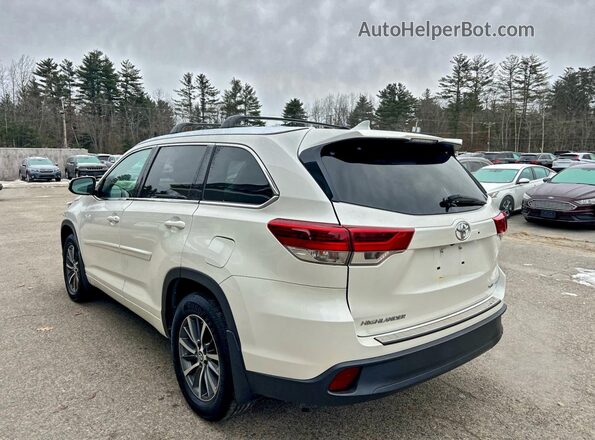 5TDJZRFH1JS543142 2018 TOYOTA HIGHLANDER White Przód prawy