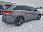 2018 Toyota Highlander Se Gray vin: 5TDJZRFH1JS557848