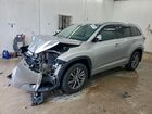 2018 Toyota Highlander Se Silver vin: 5TDJZRFH4JS809401