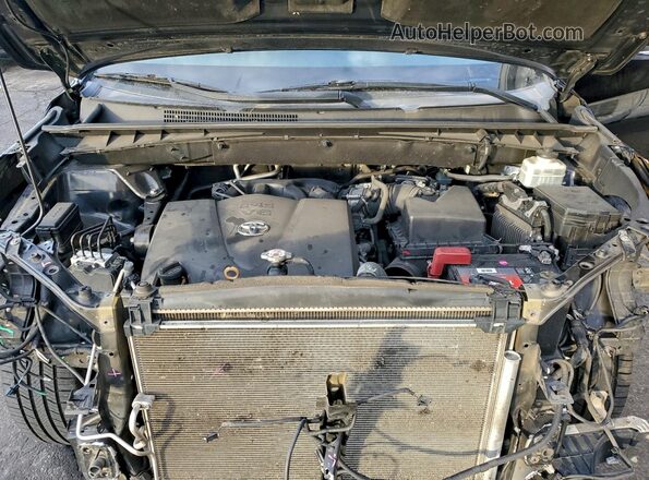 5TDJZRFH9JS545284 2018 TOYOTA HIGHLANDER Black Widok komory silnika