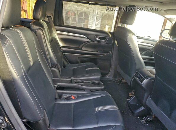 5TDJZRFH9JS545284 2018 TOYOTA HIGHLANDER Black Widok wnętrza z tyłu