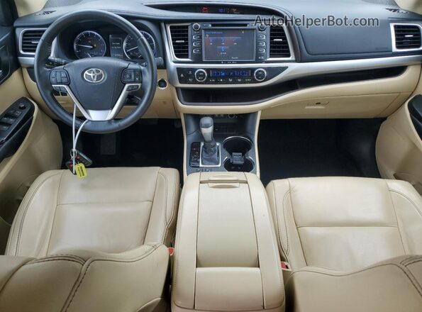 5TDKZRFH2HS229059 2017 TOYOTA HIGHLANDER Burgundy Vista del salpicadero