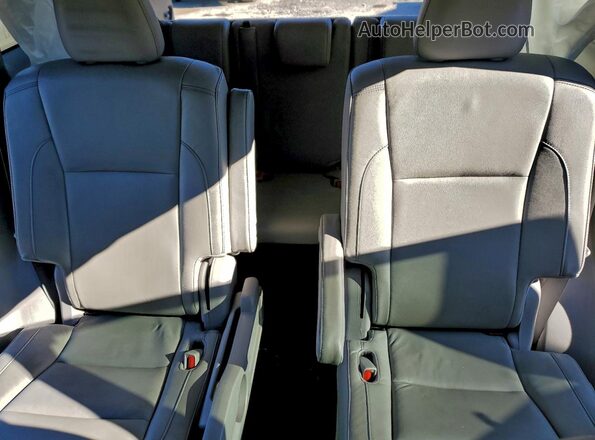 5TDKZRFH4HS509663 2017 TOYOTA HIGHLANDER Черный Вид задних сидений