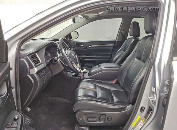 5TDKZRFH5JS538076 2018 TOYOTA HIGHLANDER Silver წინა სალონის ხედი