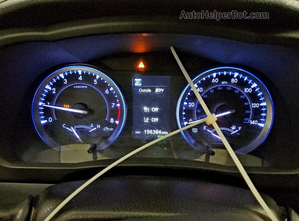 5TDKZRFH5JS538076 2018 TOYOTA HIGHLANDER Silver ხელსაწყოთა პანელის ხედი