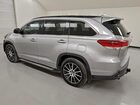 2018 Toyota Highlander Se Silver vin: 5TDKZRFH5JS538076 2018 Toyota Highlander Se Silver vin: 5TDKZRFH5JS538076