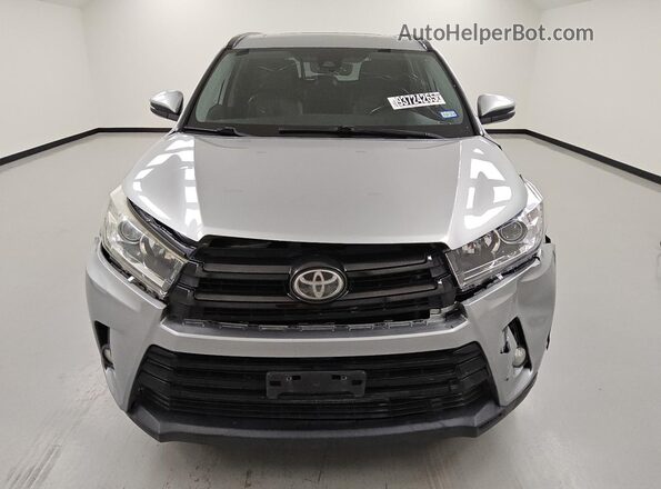 5TDKZRFH5JS538076 2018 TOYOTA HIGHLANDER Silver 