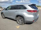 2017 Toyota Highlander Se Серебряный vin: 5TDKZRFHXHS522448